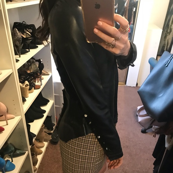 Ya-Ya Black Leather Jacket - Picture 4 of 5